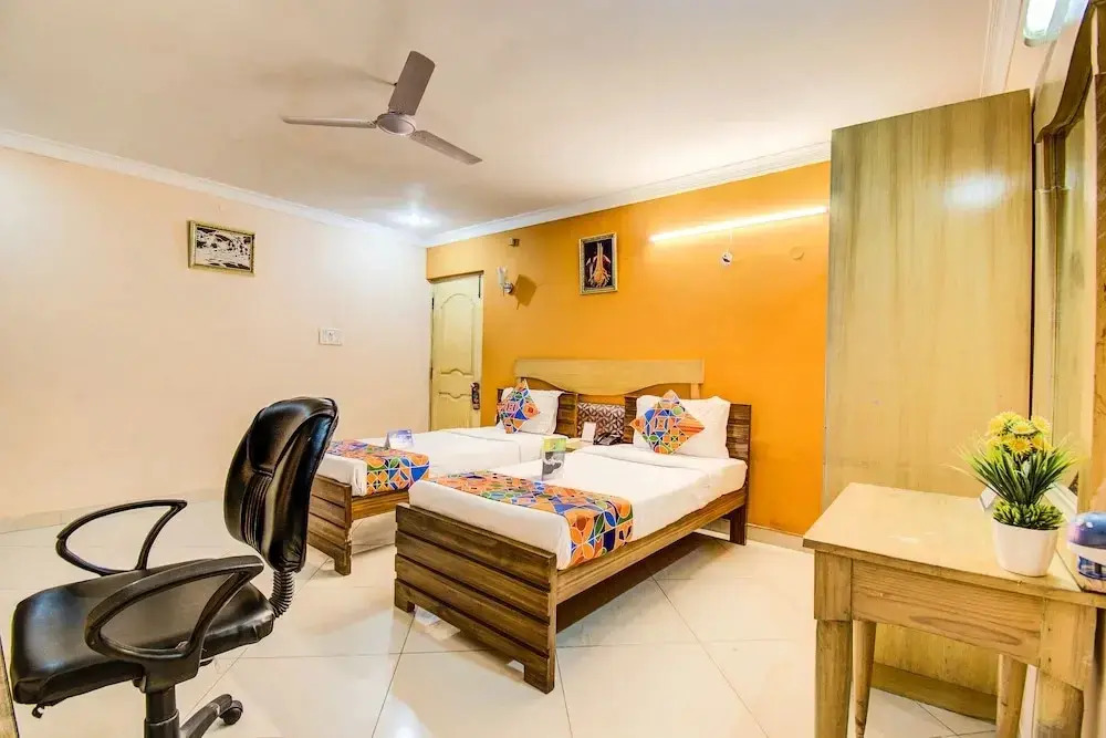Yesmark Begumpet By FabHotel