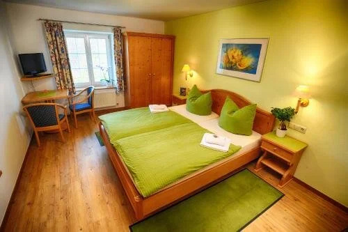 Gasthof & Pension Hirschen-Stetten
