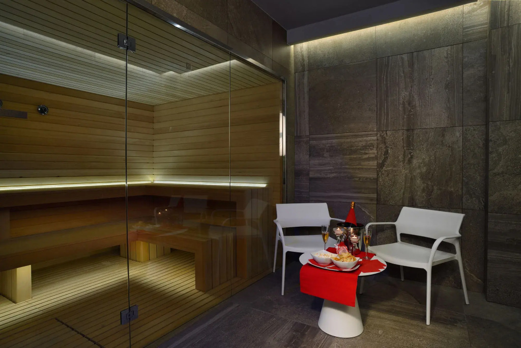 Embassy Hotel & Spa