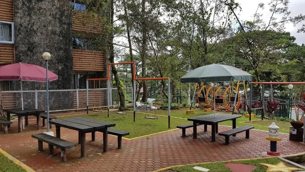 HOMESTAY DE MARQS - STYLISH and SPACIOUS 3 BEDROOM VACATION HOME
