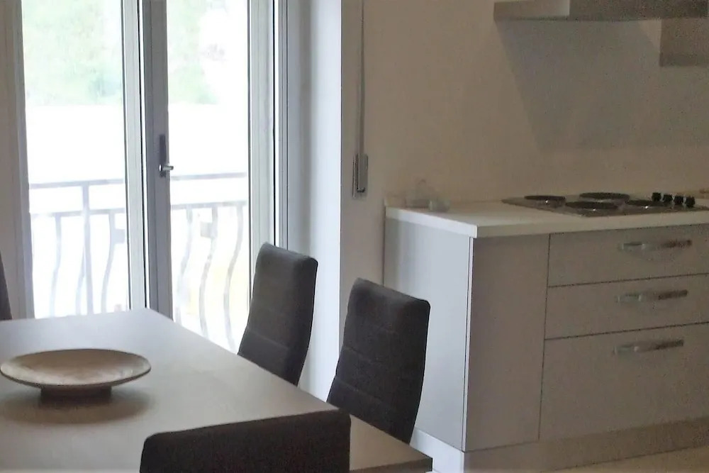 Captivating 2-bed Apartment in Grottole