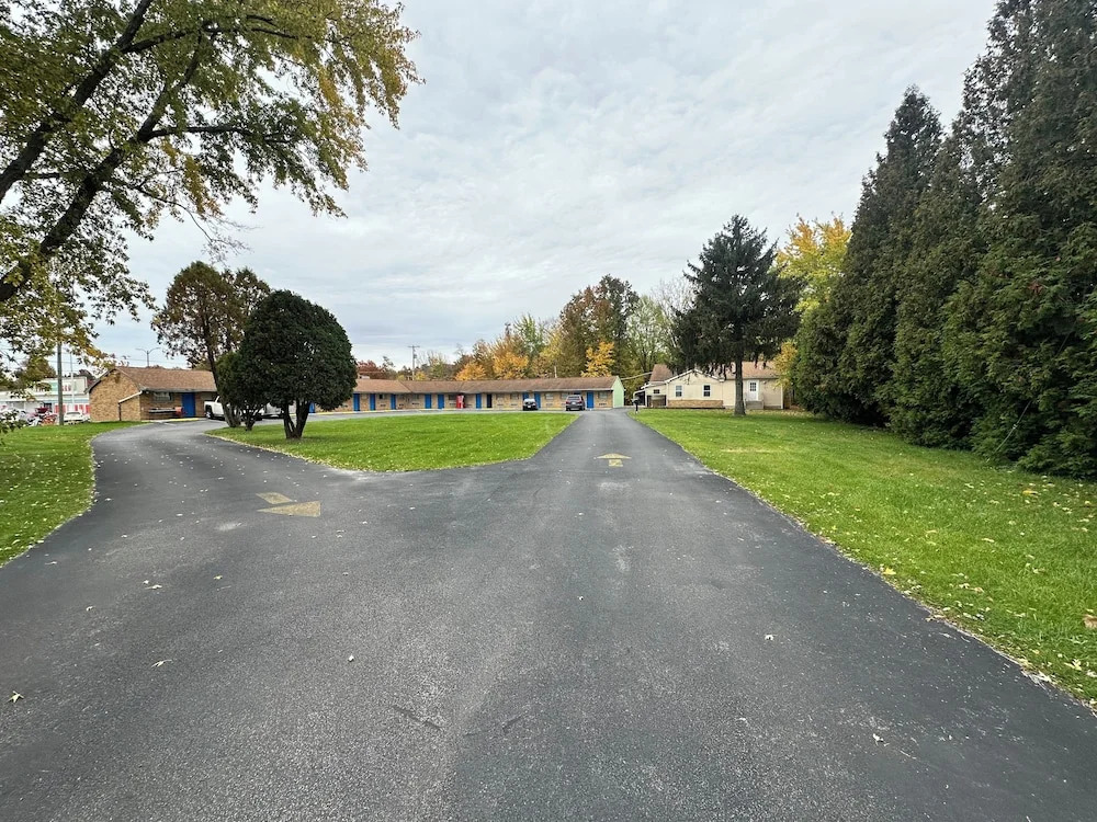 Westgate Manor Motel Austintown & Youngstown OHIO