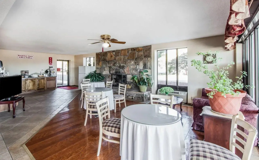 Rodeway Inn