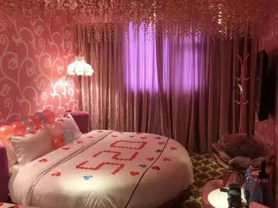 Yufuheng Business Hotel (Shenzhen Longhua Bus Station)