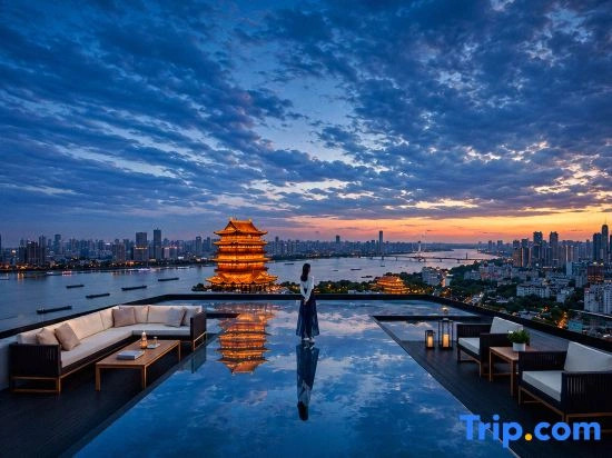 Nanchang • Tengwang Pavilion SOULMATES • AWAKENING | Cinema-themed Light Residence Hotel