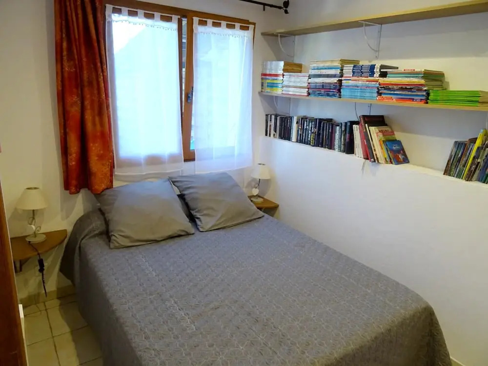Apartment with One Bedroom in Castagniers, with Wonderful Mountain View, Shared Pool, Furnished Garden - 15 Km From the Beach