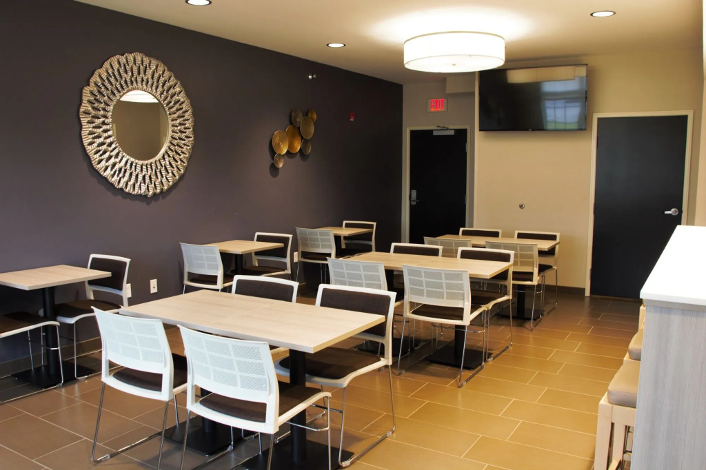 Spark by Hilton Rochester South