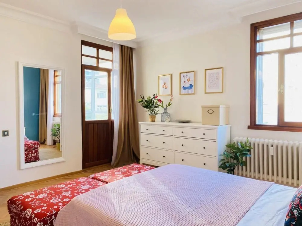 MISSAFIR Spacious Duplex Flat near Bagdat Street