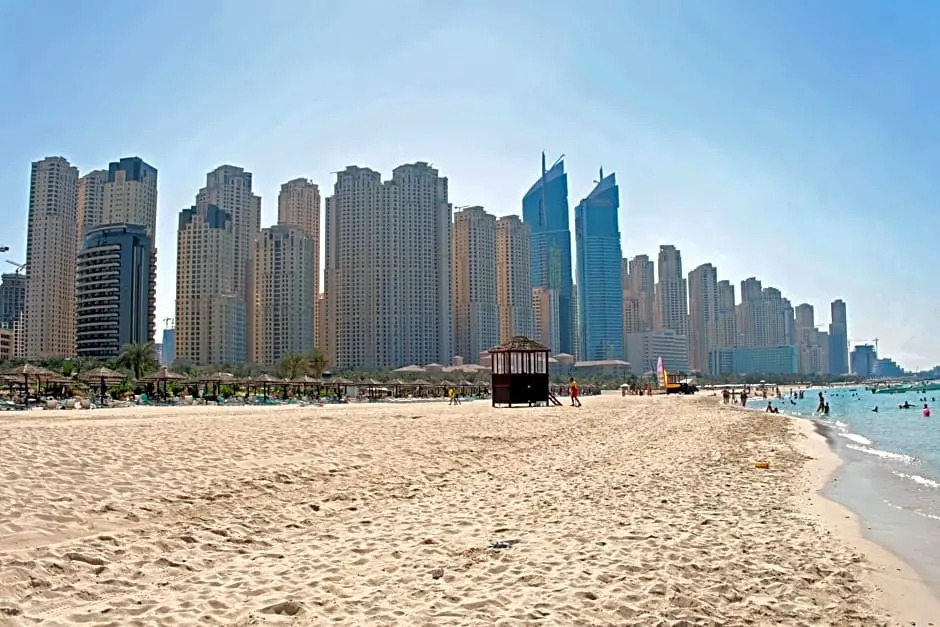 HOMESTAR, Jumeirah Beach Hostel - JBR - Pool, Beach, Metro