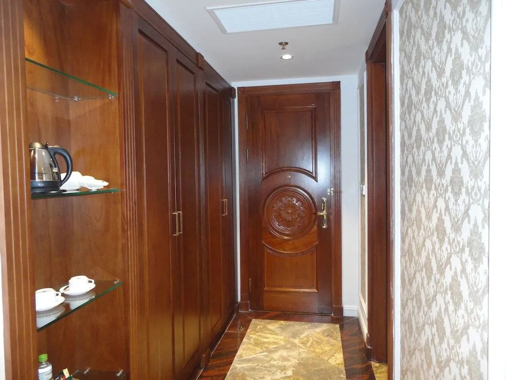 Hoang Nham Luxury Hotel