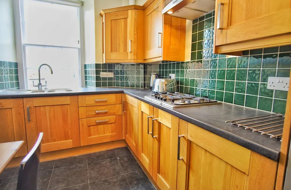Spacious, Bright, Festival Flat for 6 at Meadows