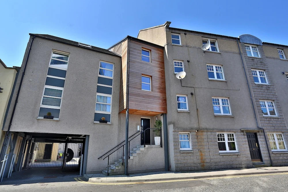 Amazing Aberdeen Home Close to the City Centre