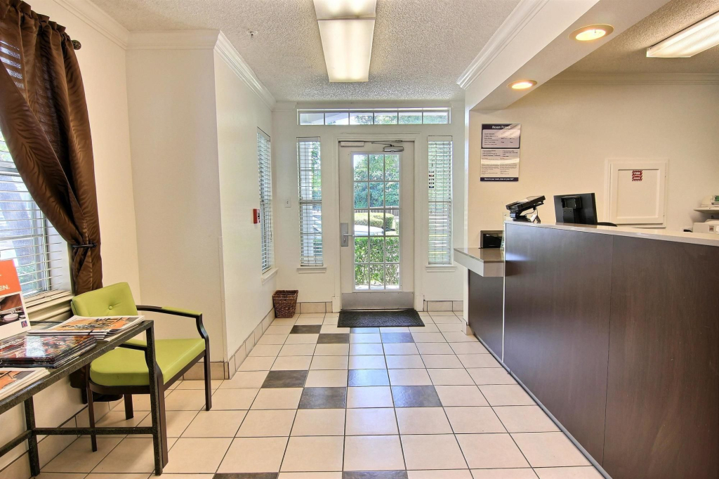 Studio 6 Extended Stay - Austin, TX - Northwest