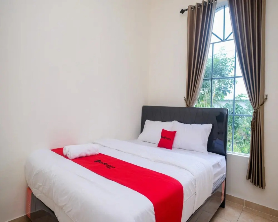 RedDoorz near Terminal Bus Purwokerto