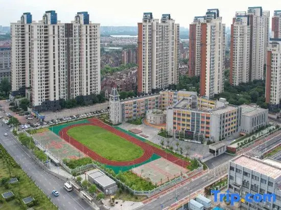 Hi Inn (Nanchang Xuefu Avenue East Metro Station)