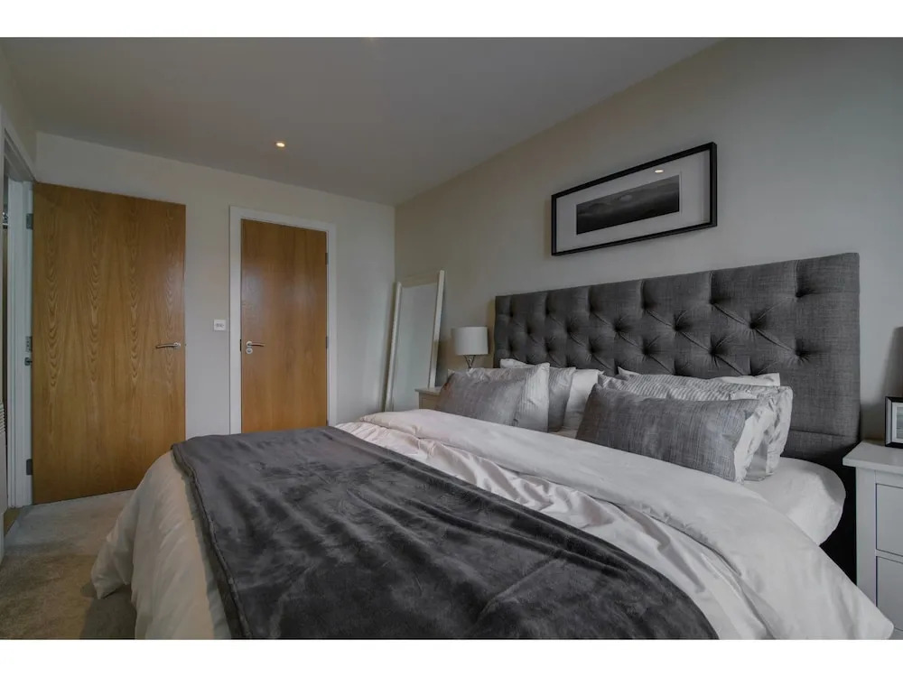 Spacious & Modern, 2BR in Manchester City Centre