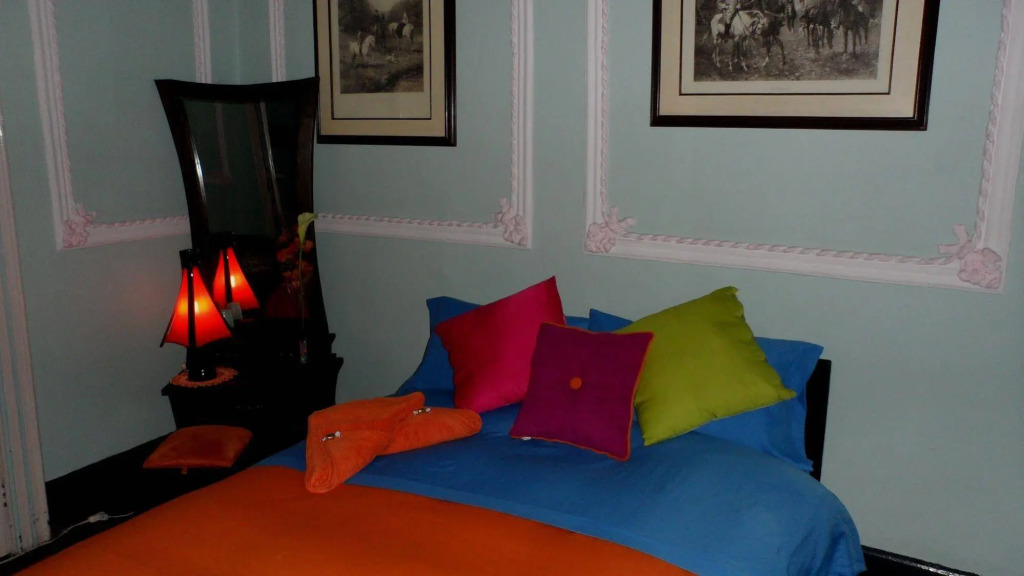 Zohar Hostel