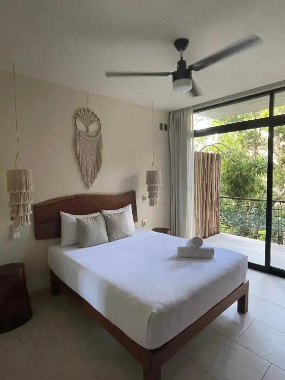Jungle View 2bed 2bath Condo/ Wi-Fi/ Pool/ Gym