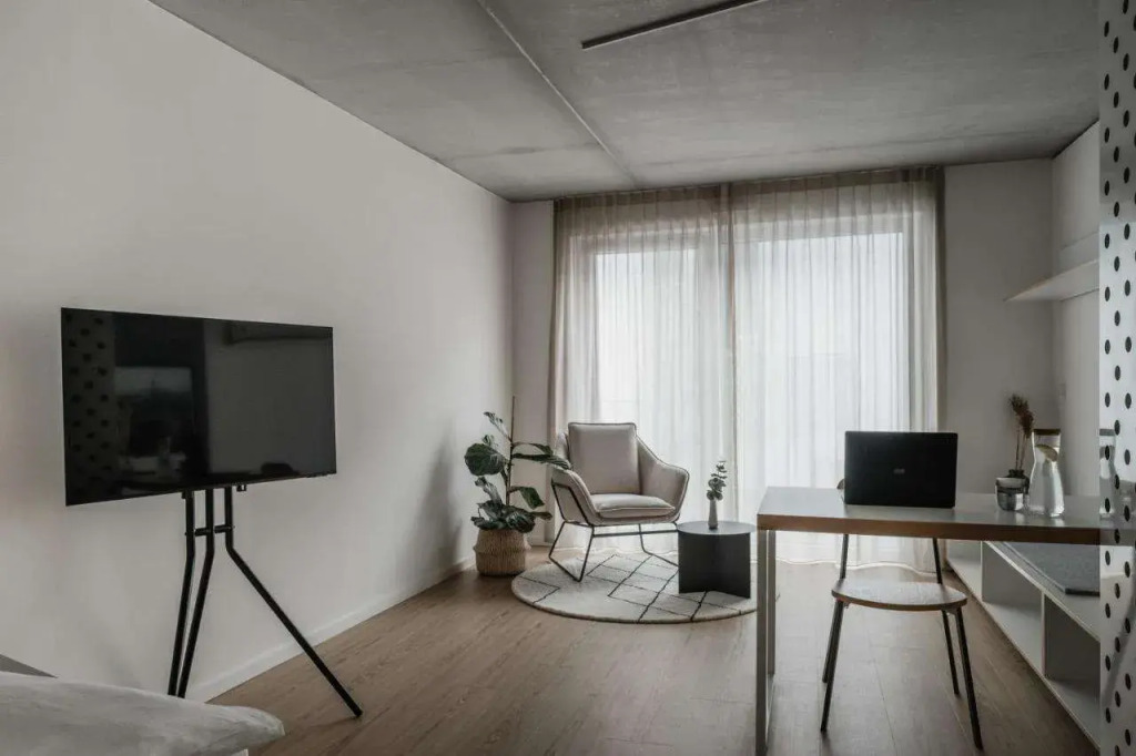 CLOUD N°7 STUDIOS