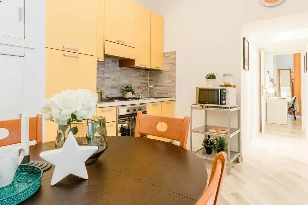 Hintown Submarine's Apartment