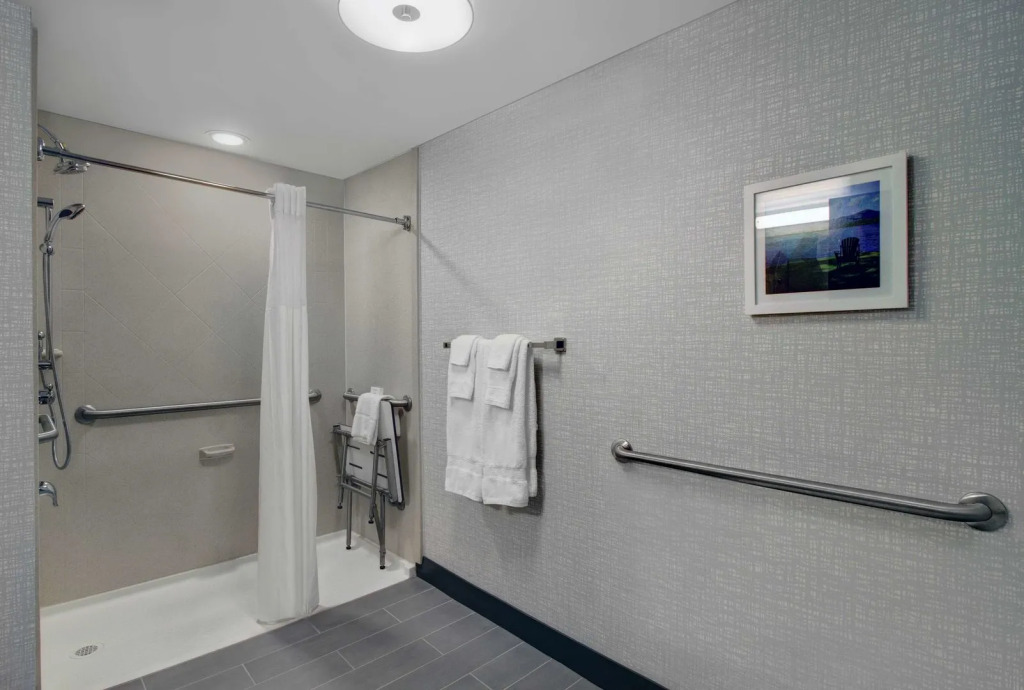 Hampton Inn & Suites Syracuse Dewitt