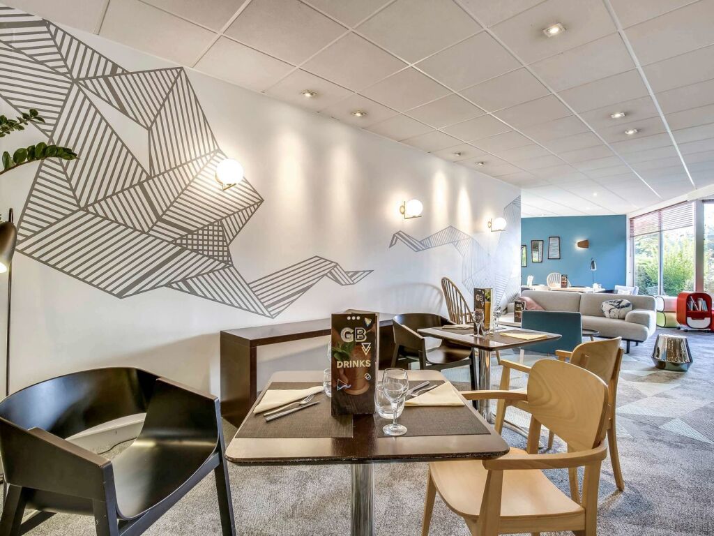 B&B HOTEL Cergy Port 4 étoiles