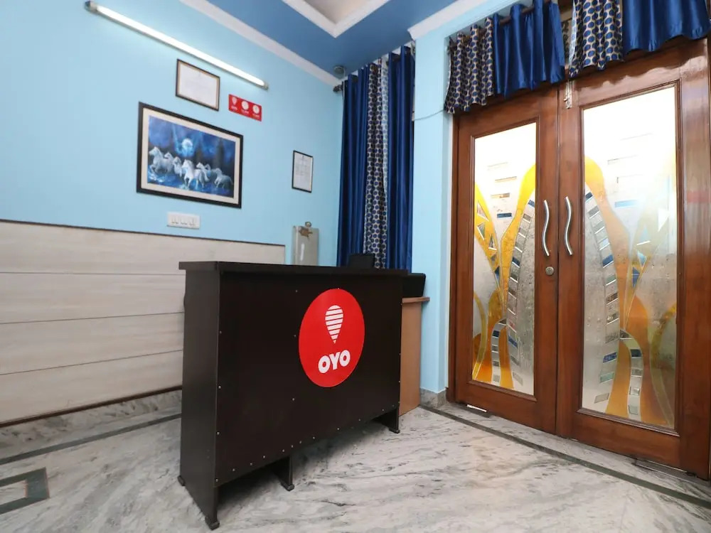 OYO 10113 Hotel New Corporate Residency