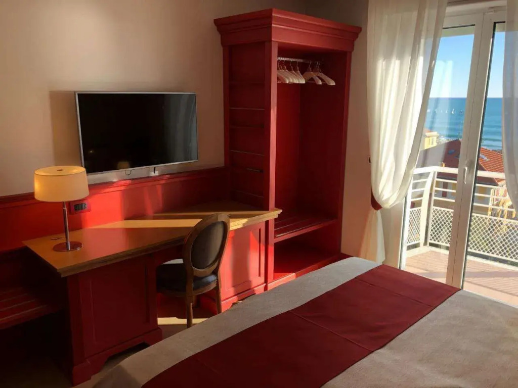 MH HOTEL VARAZZE