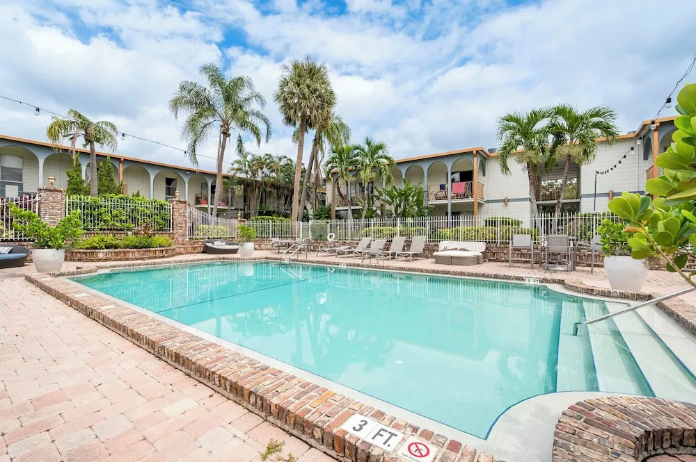 The Westshore by Stylish Stays