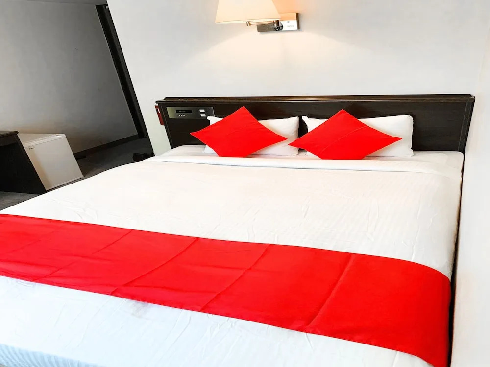 Tabist IWATA Station Hotel