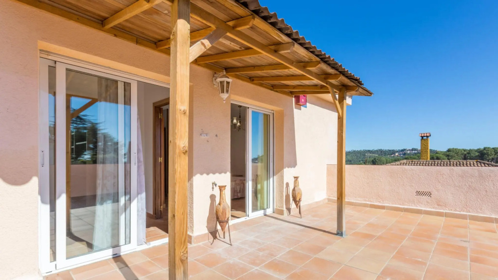 Del Pi in Blanes with 4 bedrooms and 2 bathrooms