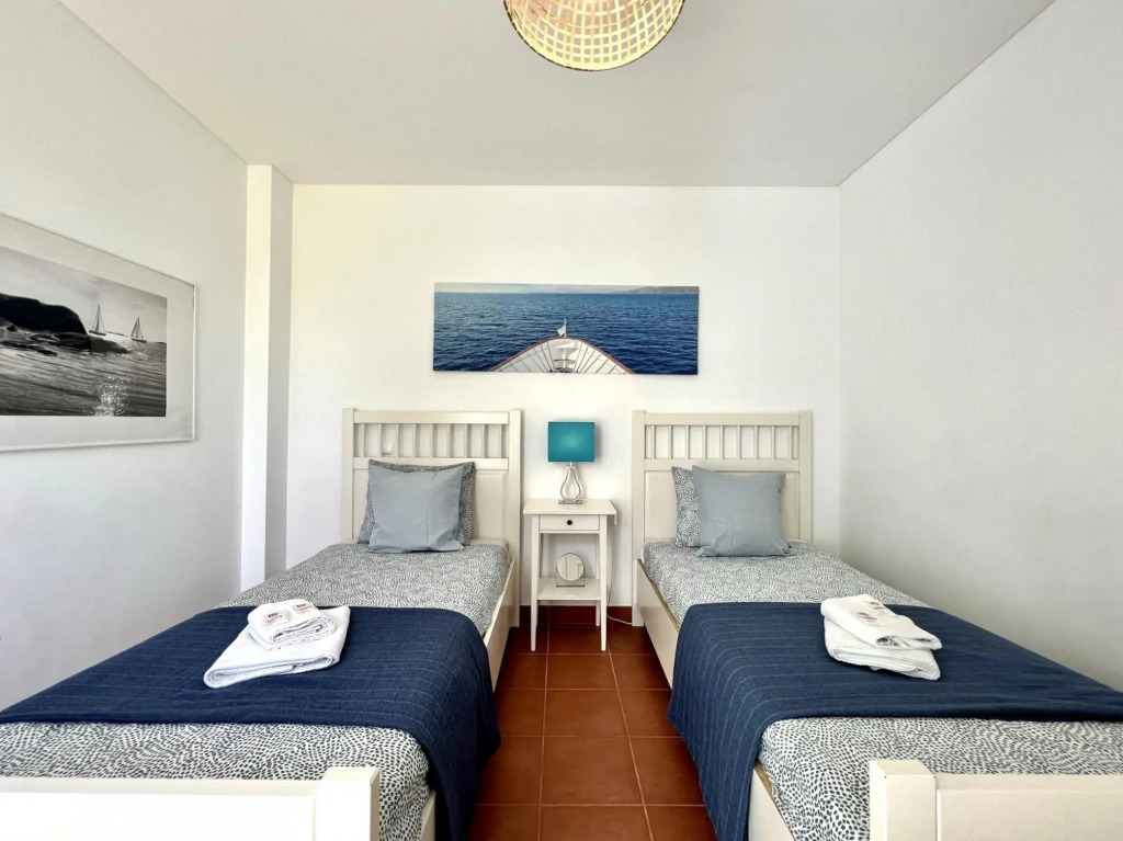 Prainha Algarve Villa With Pool by Homing