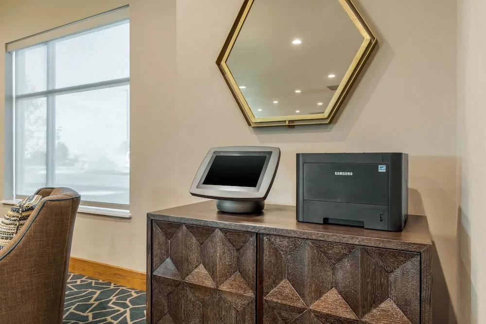 Cambria Hotel Bettendorf Quad Cities