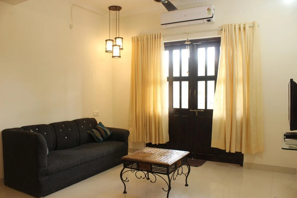 OYO 9175 Home Cozy 1 BHK Near Candolim Beach