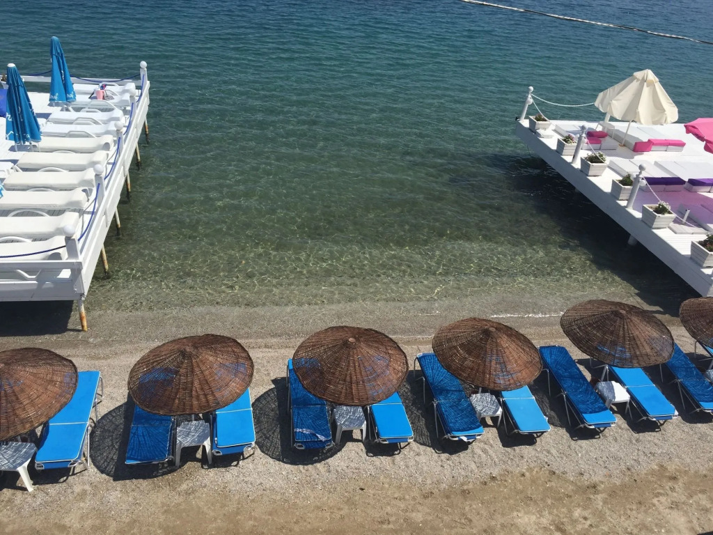 Lavinya Otel