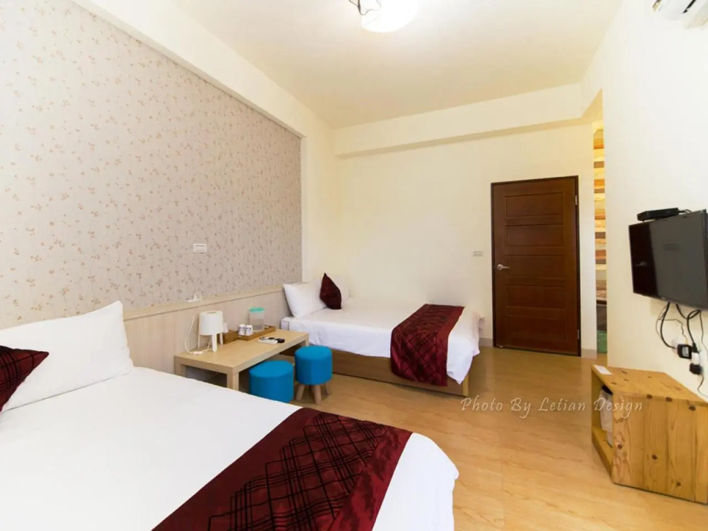 Four Seasons Homestay