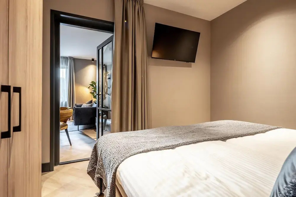 Stylish 2-bedroom Apartment in Delft