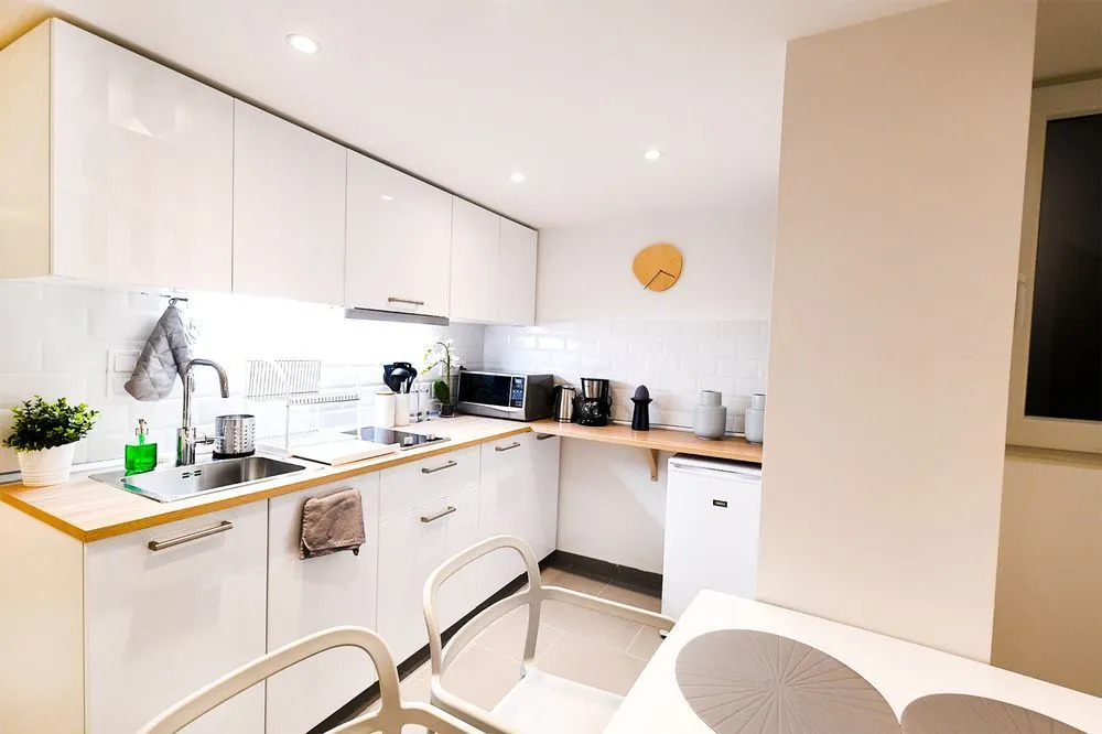 Dfive Apartments - Downtown Forest