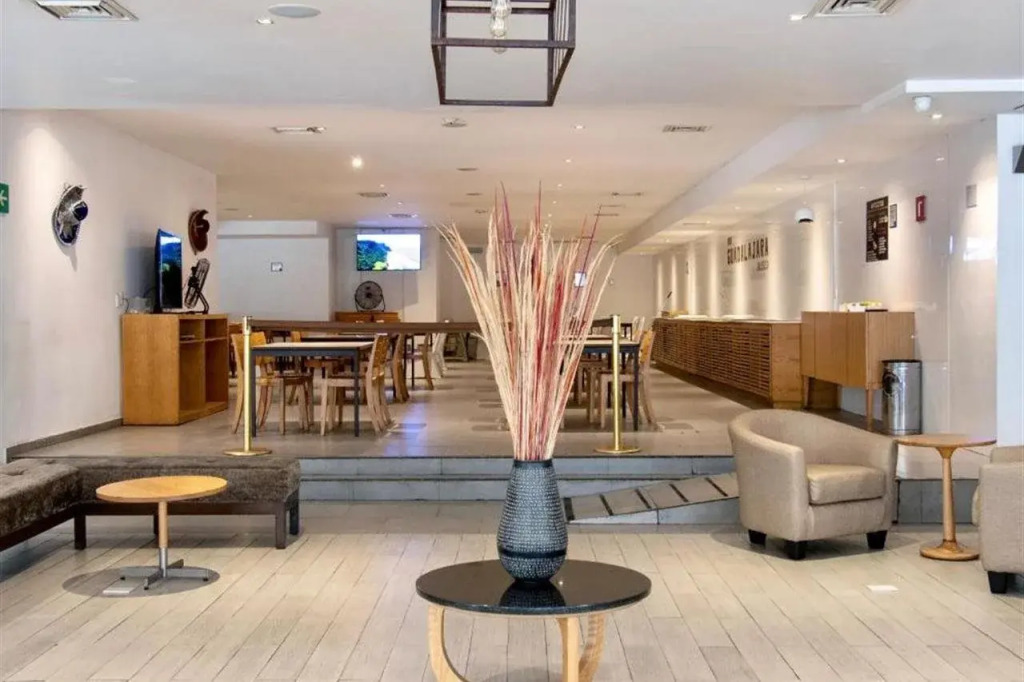 Hotel Plaza Génova Centro
