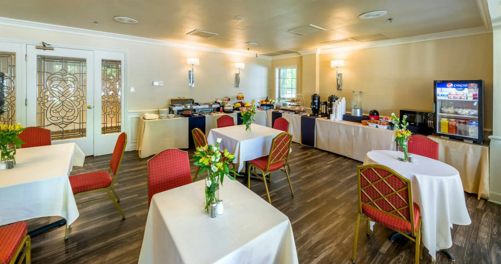 Cooper Hotel Conference Center & Spa