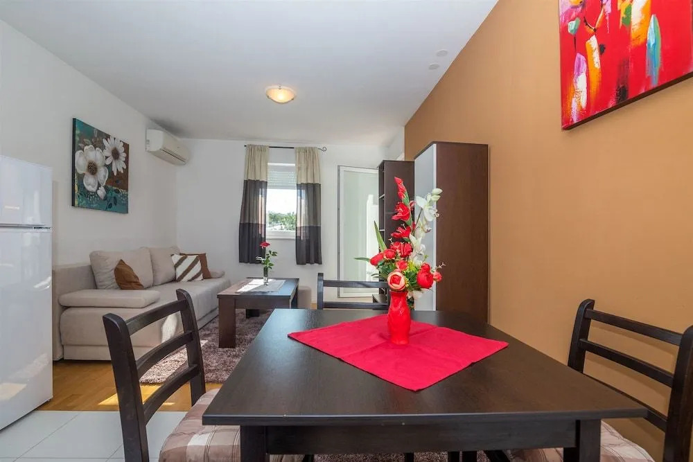 Apartment Matmar