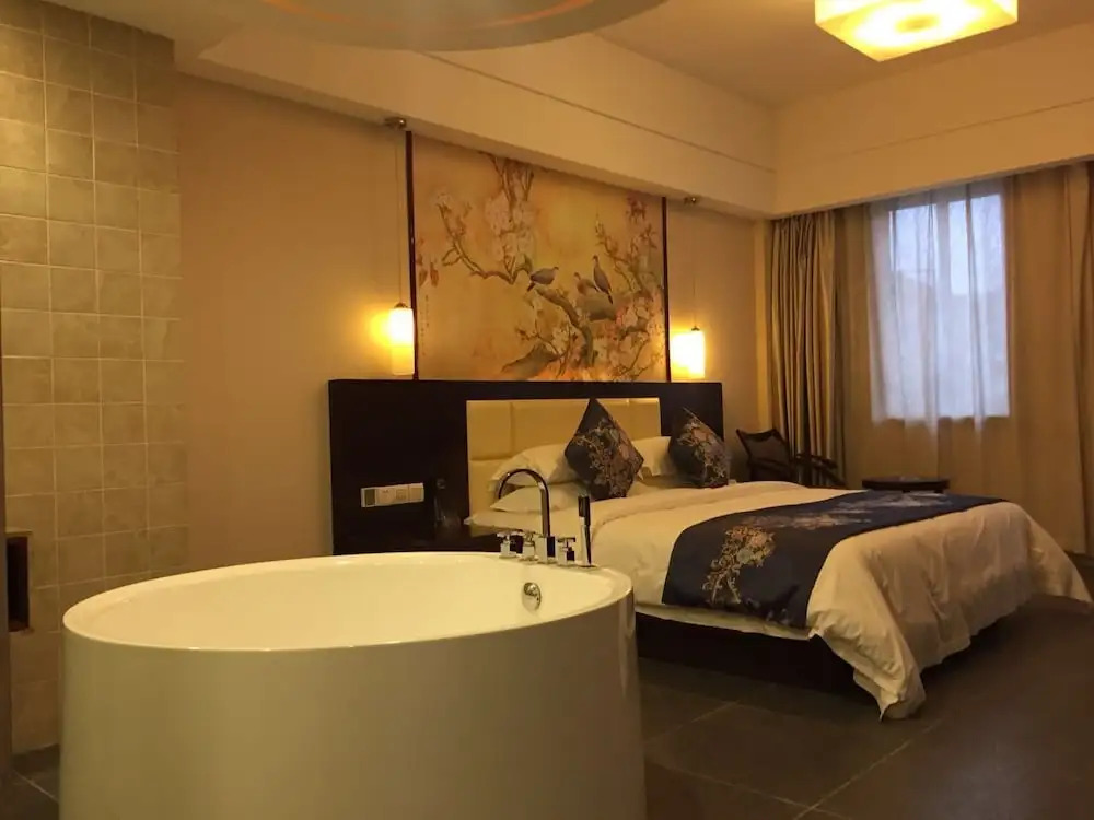 Anji PengYue Hotel