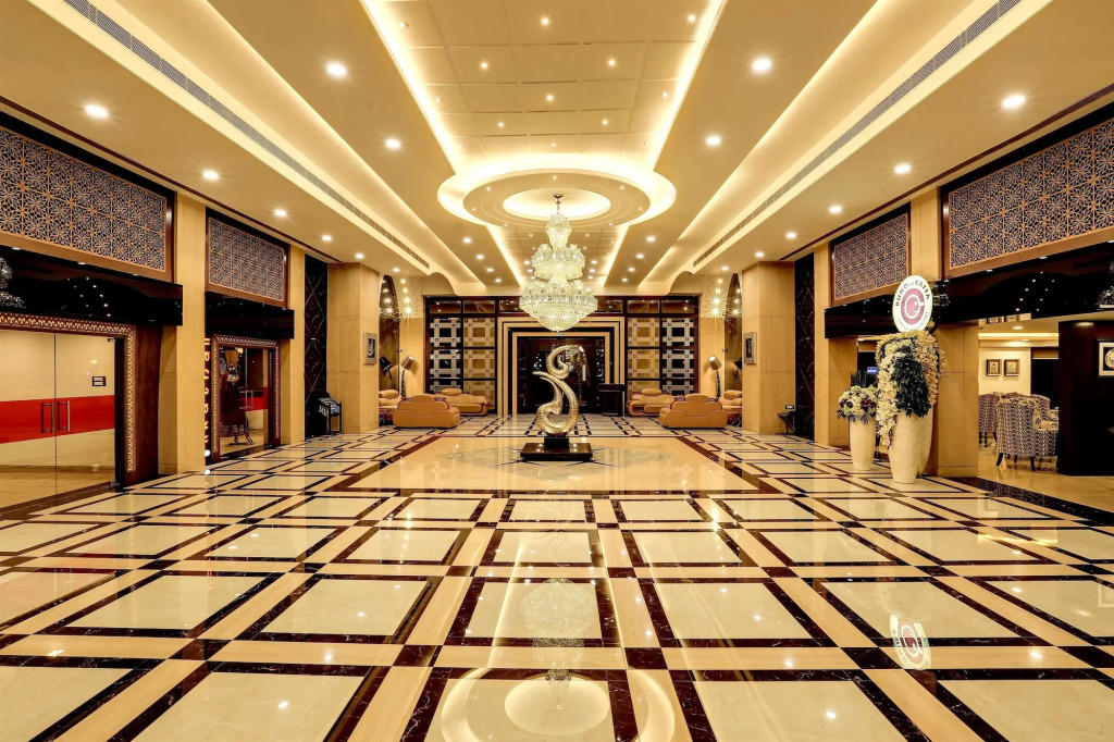 Golden Chariot Vasai Hotel