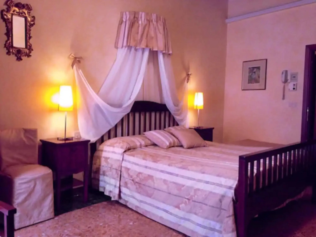 Hotel Tourist House