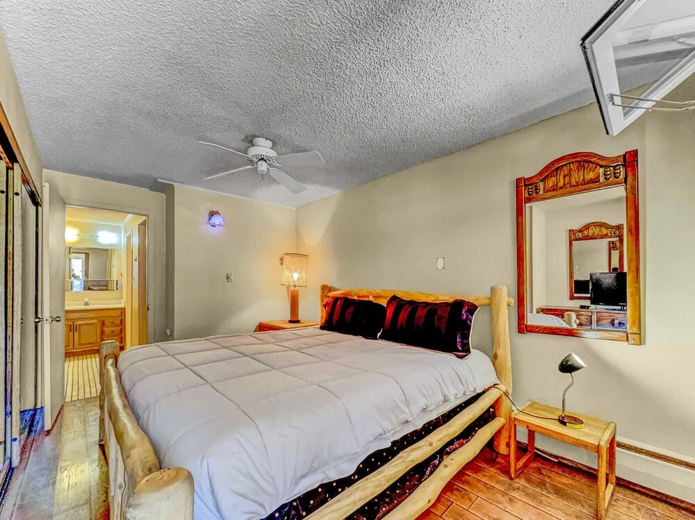 Sf411 Snowflake 3br 3ba 4 Bedroom Condo by RedAwning