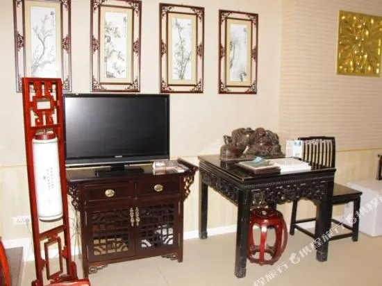 Xiuquanyingyue Hot Spring Garden Hotel