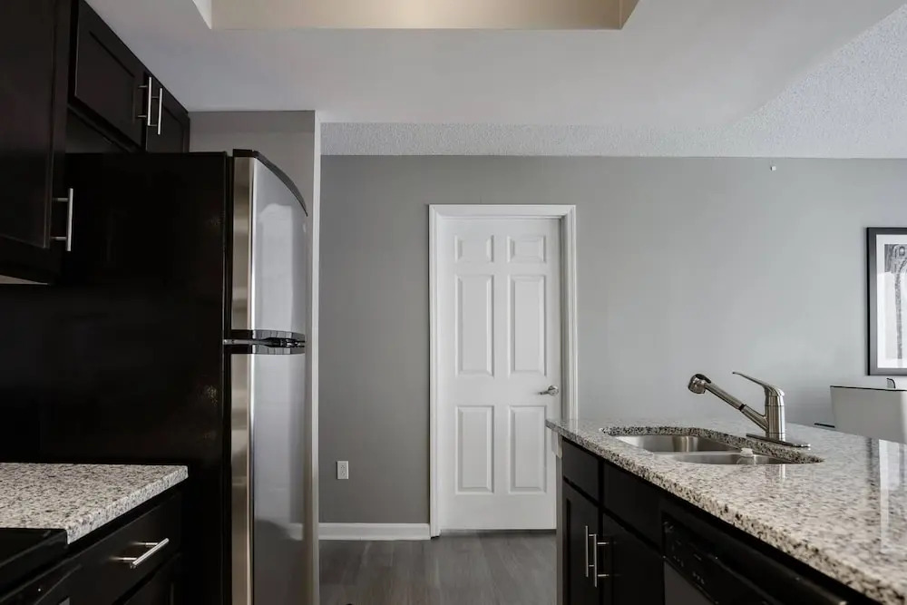 Nashville's #1 Location 2BR/2BATH - Free Parking - Music City! (CH1)