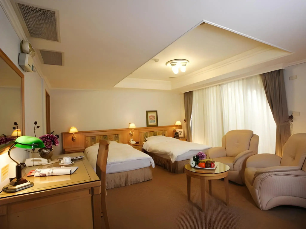 Kingdom Hotel