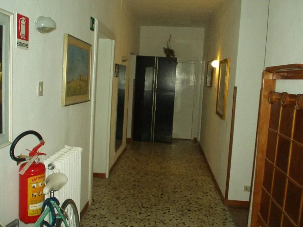 Albergo Cavour SELF CHECK-IN