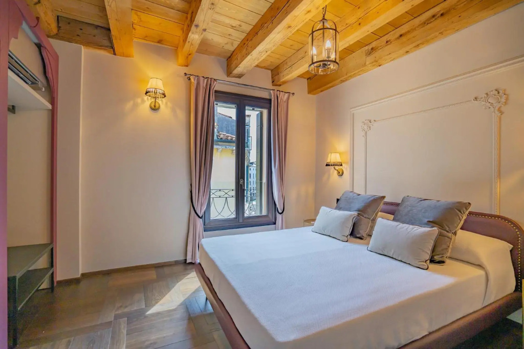 Corte Rubbi 8 Luxury Two-bedroom Apartment -Dimora Italia Selection-